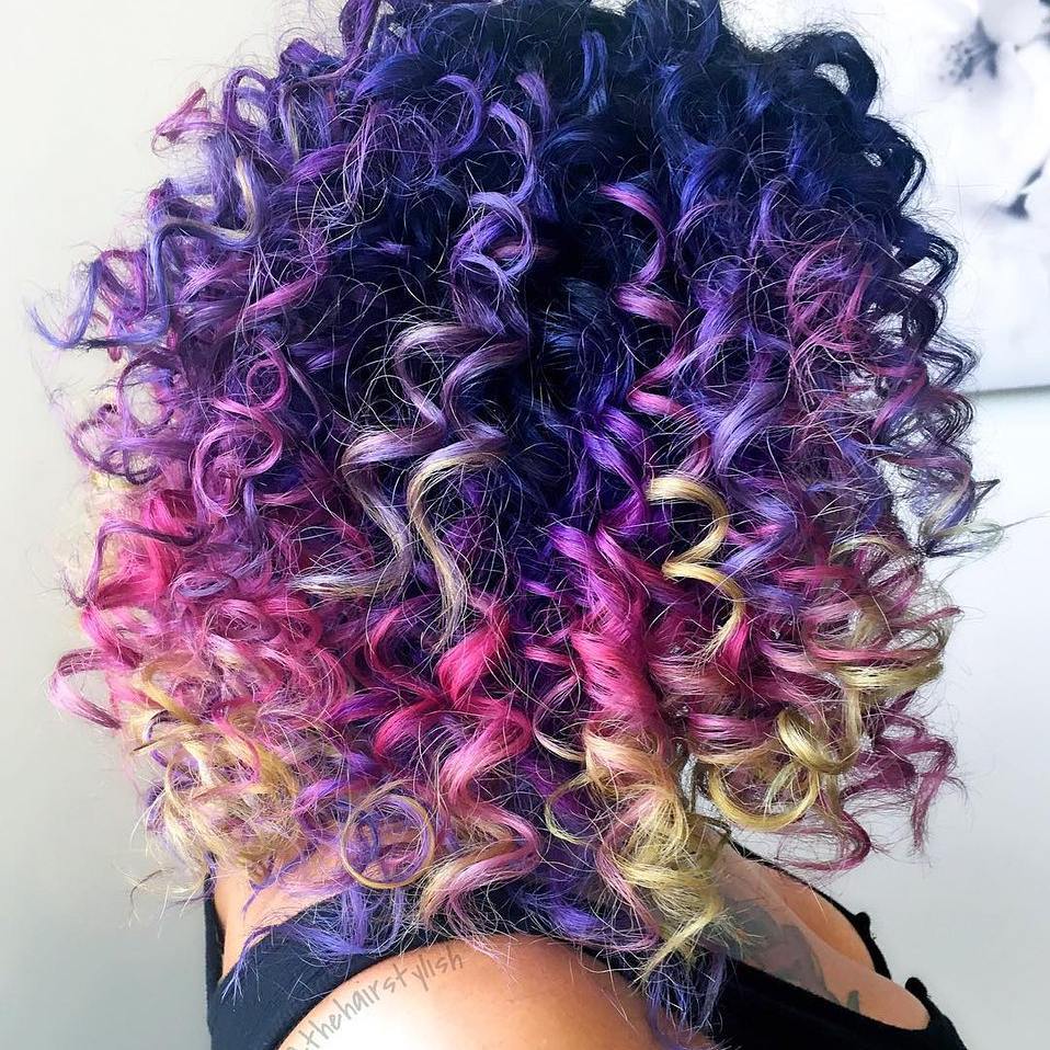 Capelli ricci multicolore - @thehairstylish