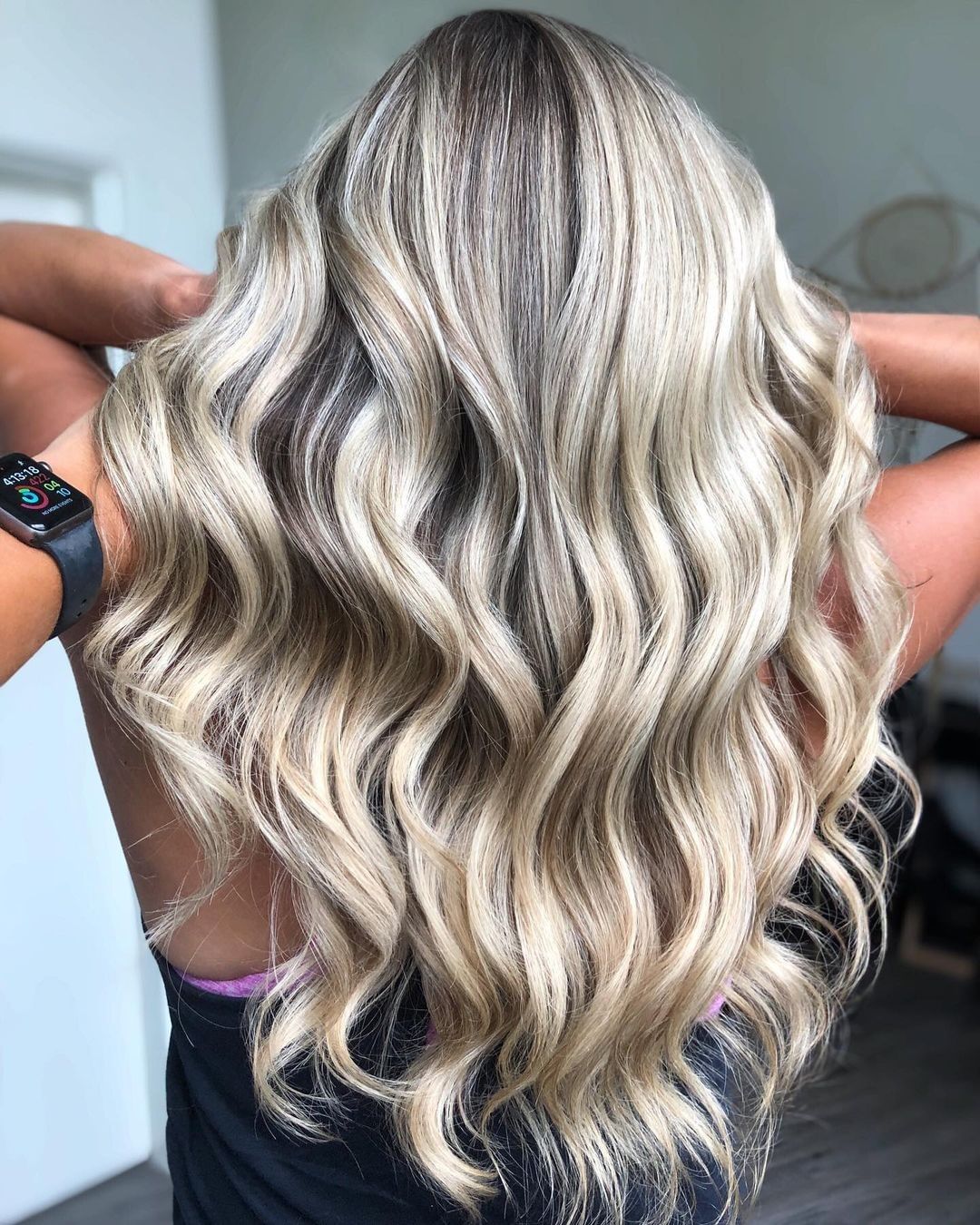 Balayage biondo platino - Instagram: @colorbymarina