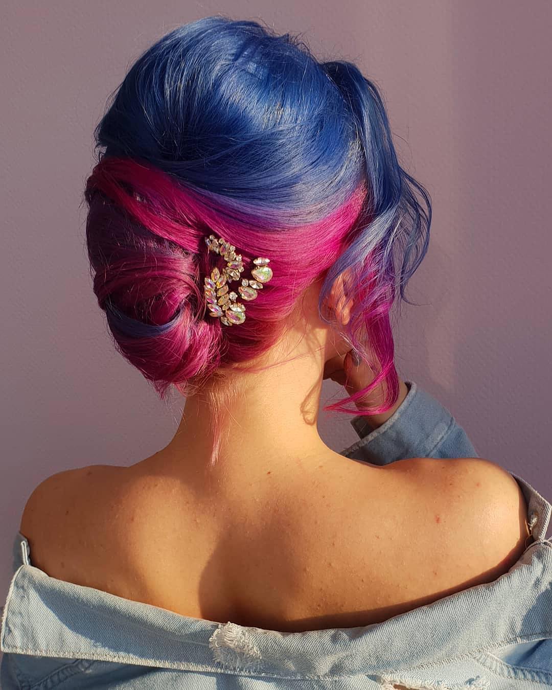 Chignon rosa - Instagram: @therighthairstyles