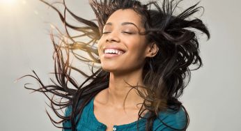 Come asciugare i capelli mossi e 15 foto per scegliere il tuo look