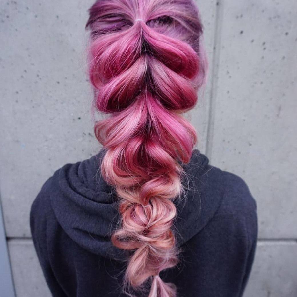 Treccia rosa - Instagram: @lo.reeeann 