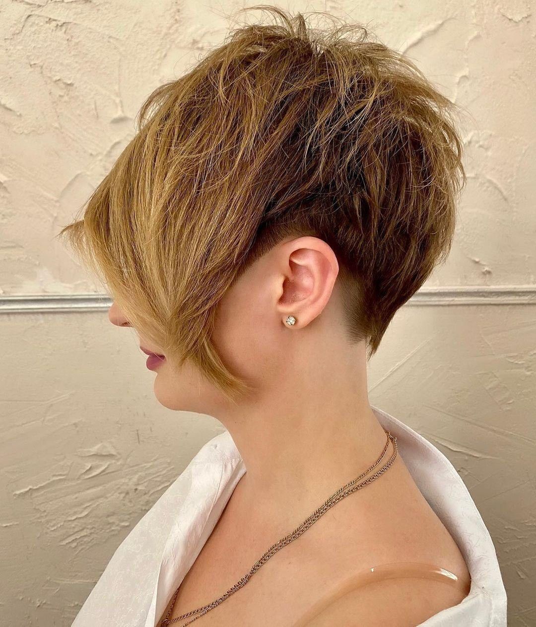 Pixie cut laterale - Instagram: @oksanagromysheva